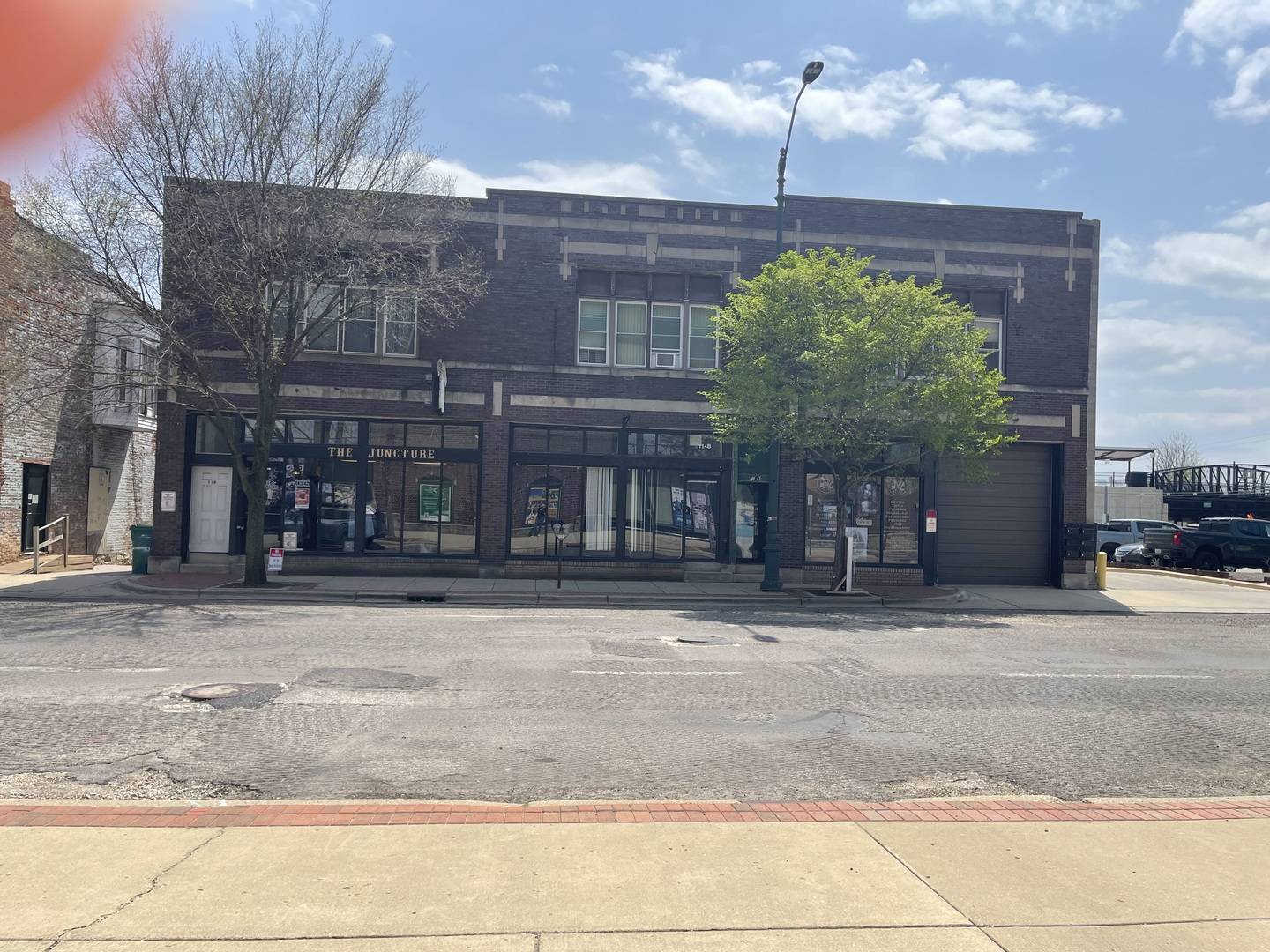 Joliet, IL 60432,114 E Jefferson ST