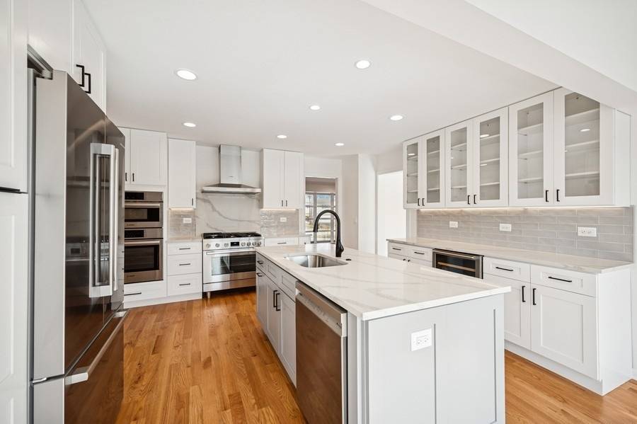 Highland Park, IL 60035,334 Seven Pines CIR