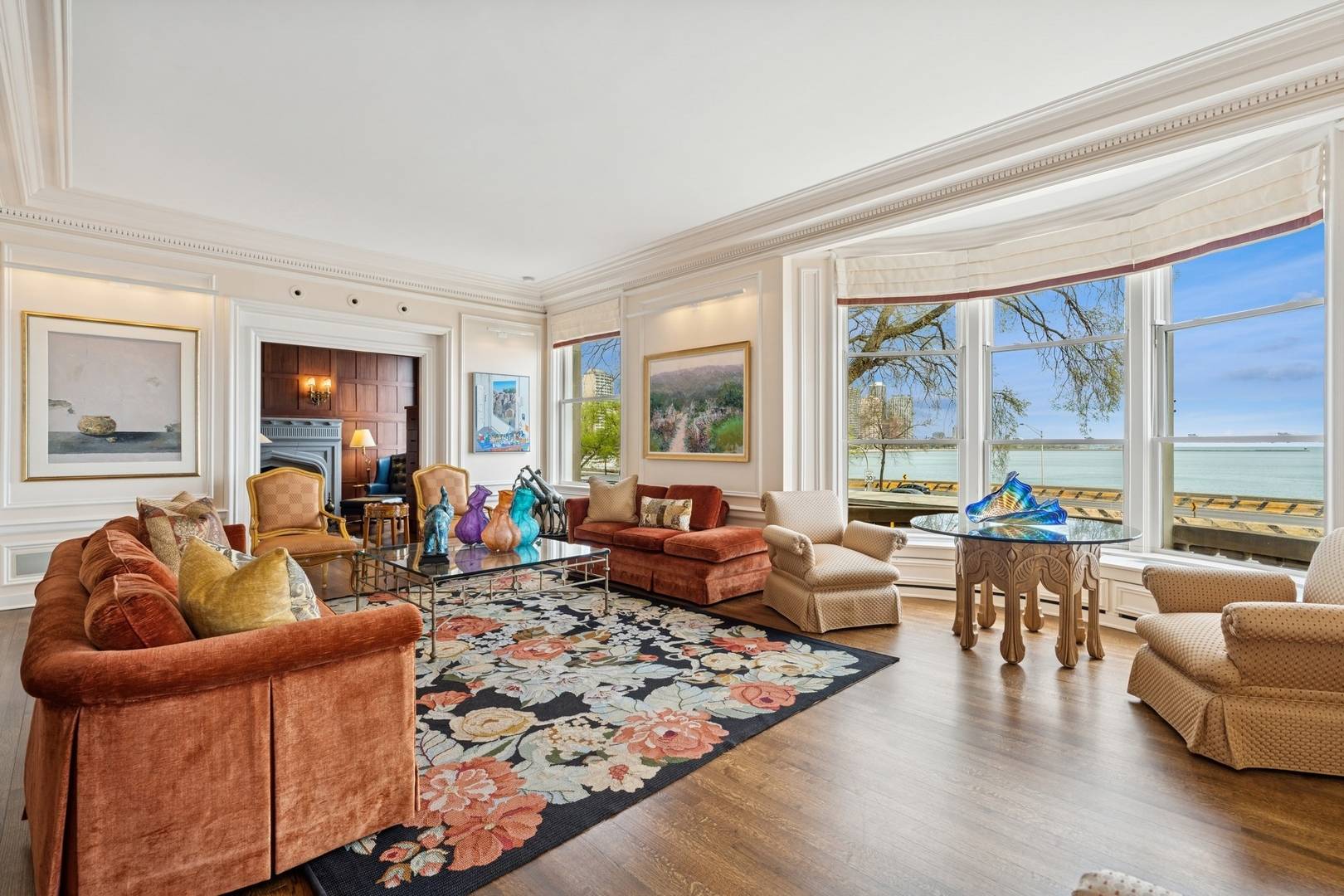 Chicago, IL 60611,999 N Lake Shore DR #2B