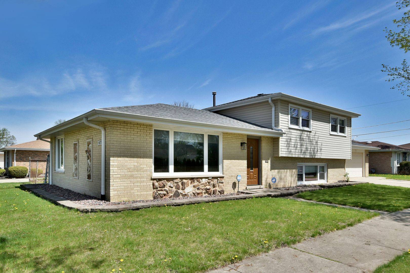 Oak Lawn, IL 60453,9137 Moody AVE