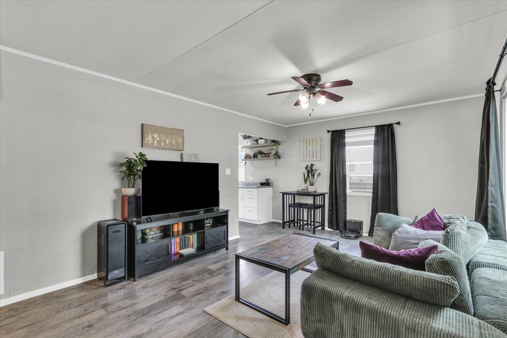 Urbana, IL 61801,1304 Briarcliff DR