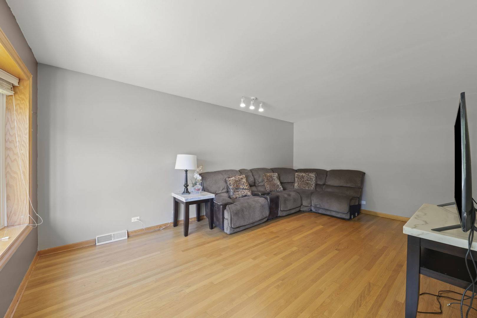 Itasca, IL 60143,439 Parkside AVE