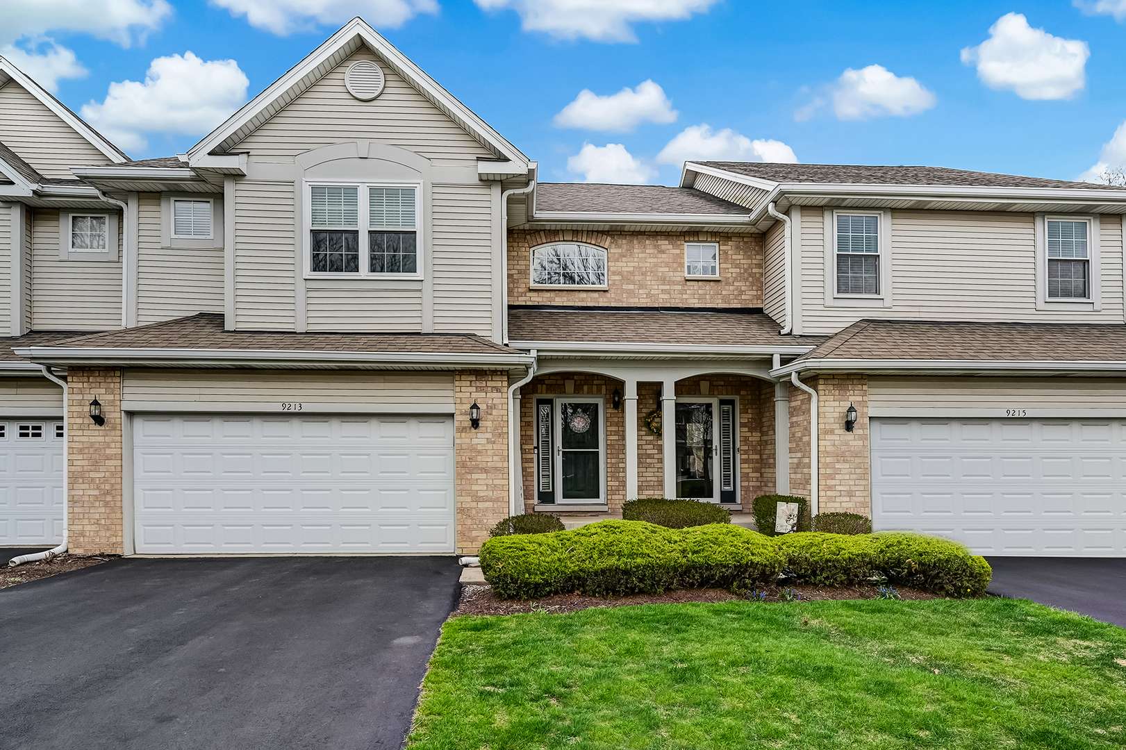 Darien, IL 60561,9213 WATERFALL GLEN BLVD #2