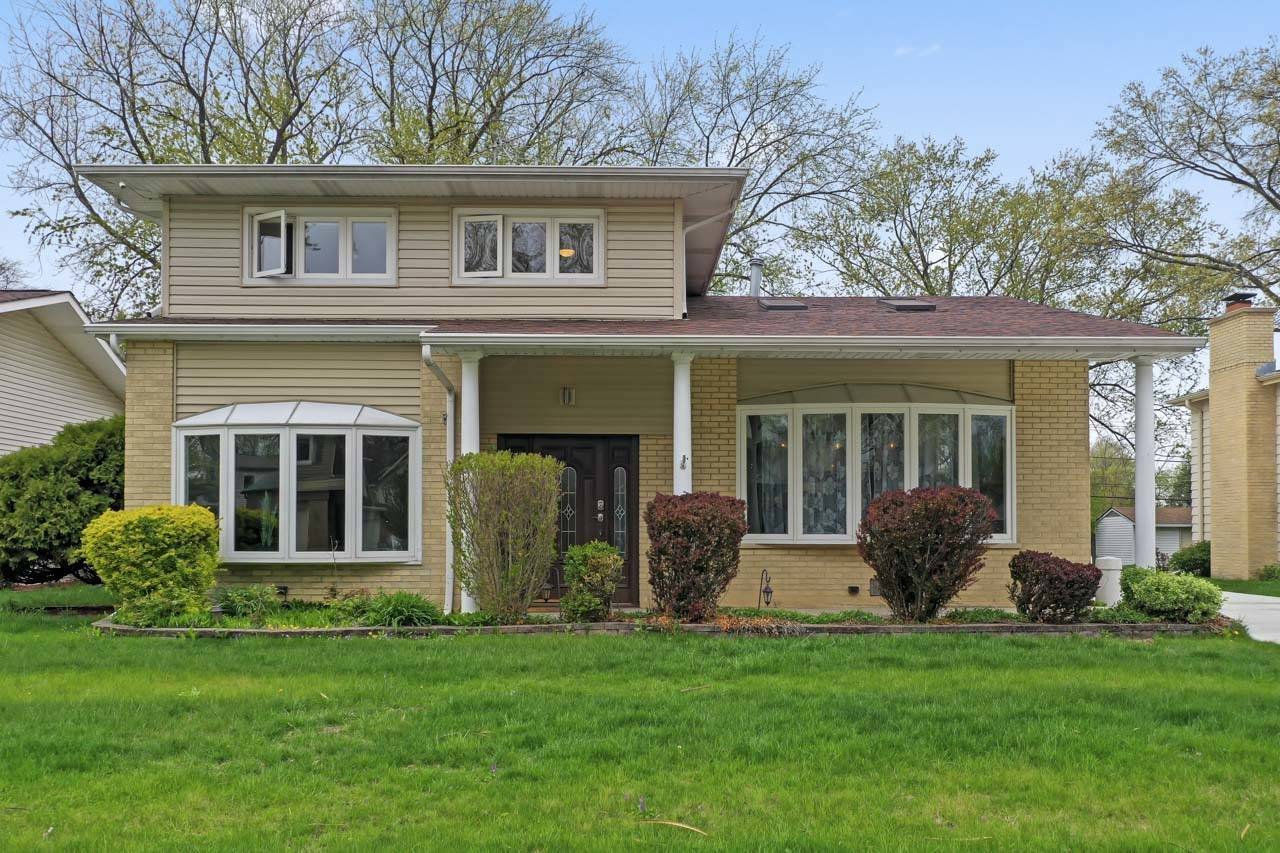 Mount Prospect, IL 60056,1820 Azalea LN