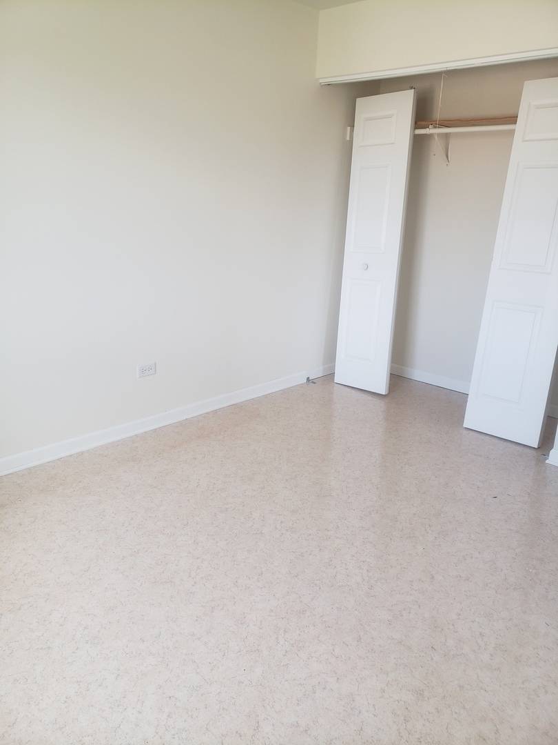 Glendale Heights, IL 60139,277 Shorewood DR #2A