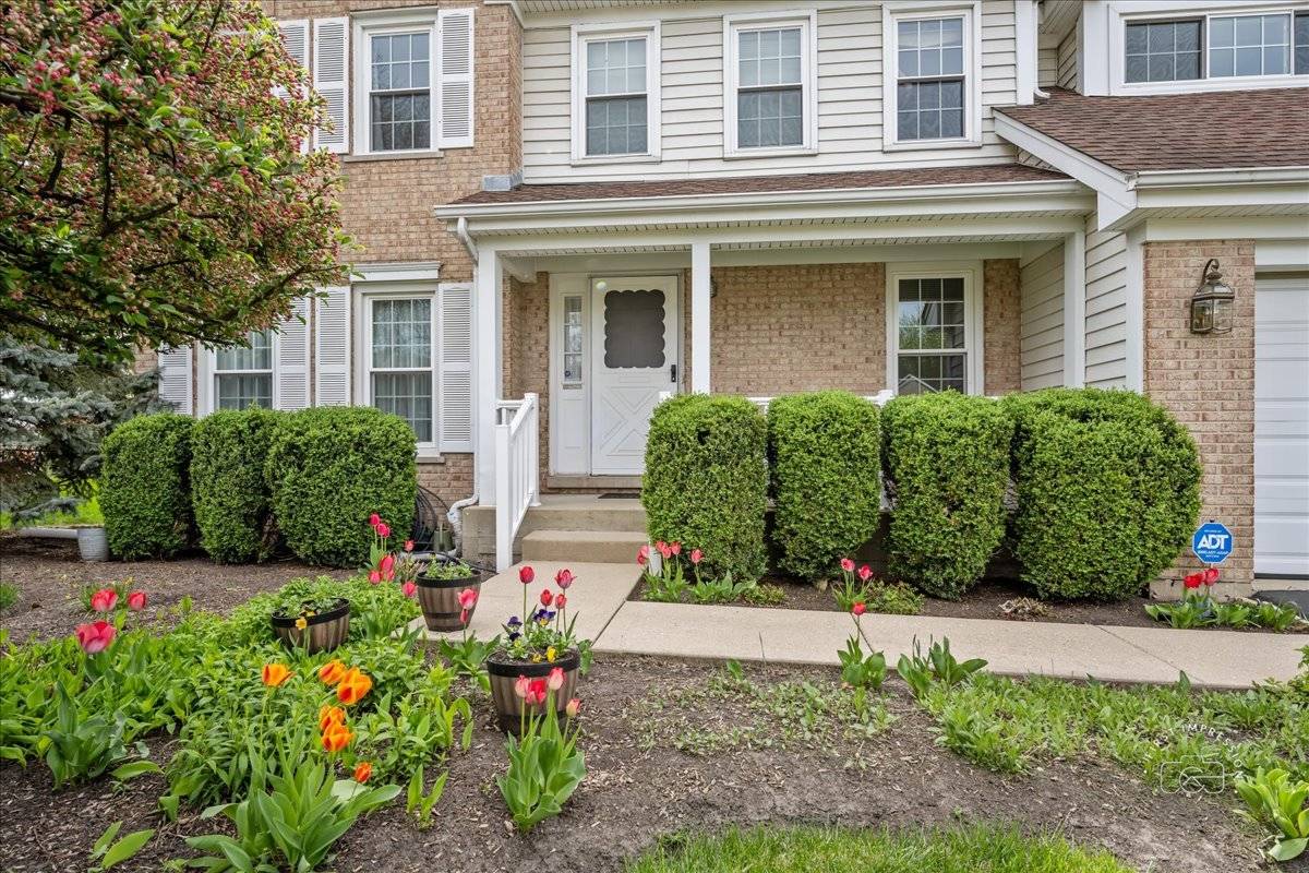 St. Charles, IL 60174,903 Fox Chase CT