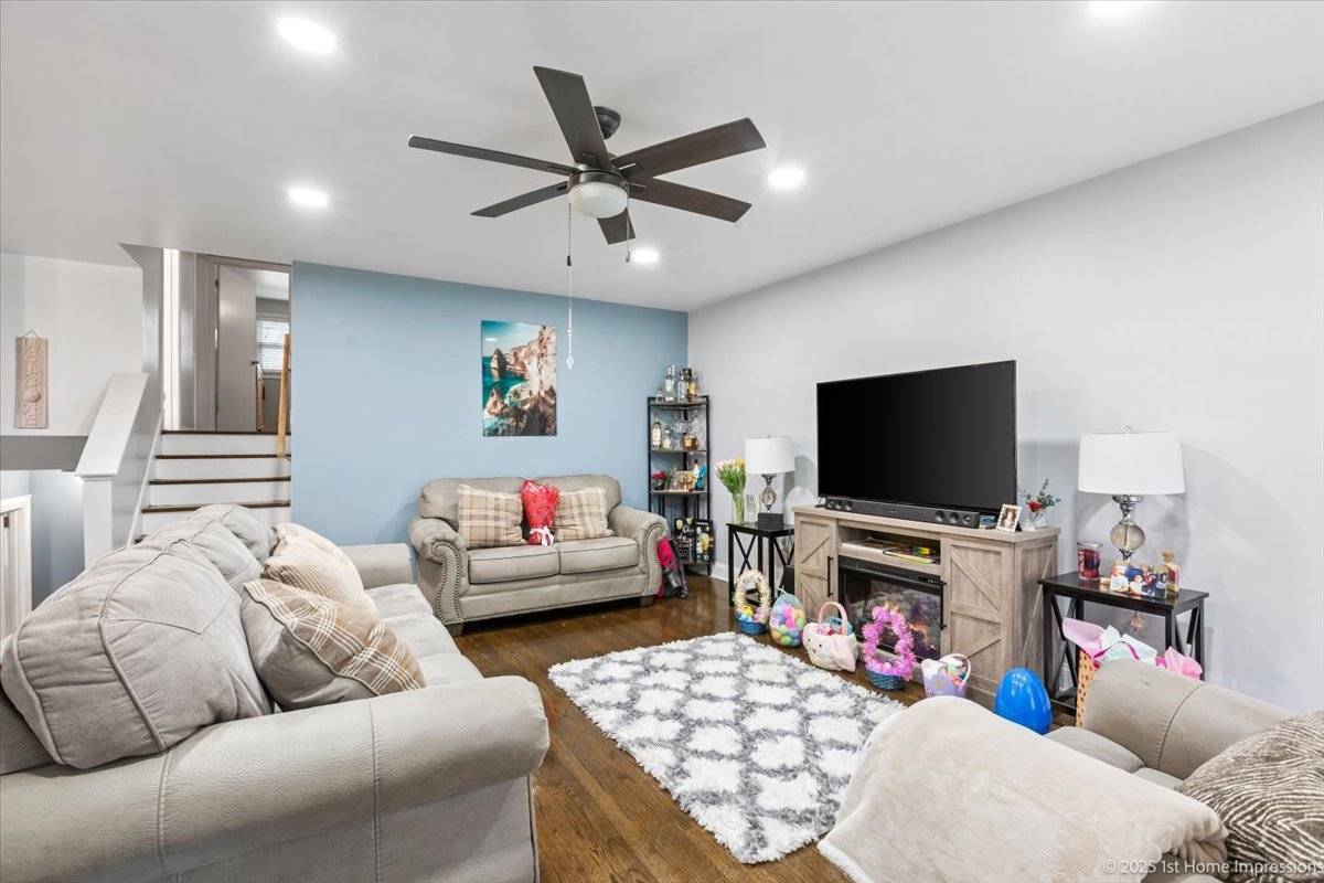 Midlothian, IL 60445,3719 152nd ST