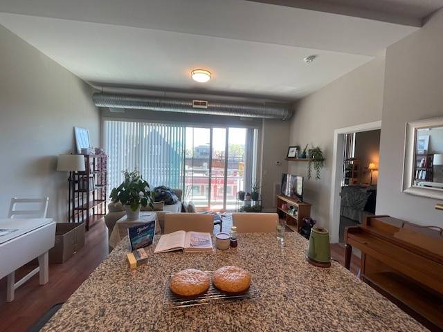 Chicago, IL 60647,2000 N MILWAUKEE AVE #204