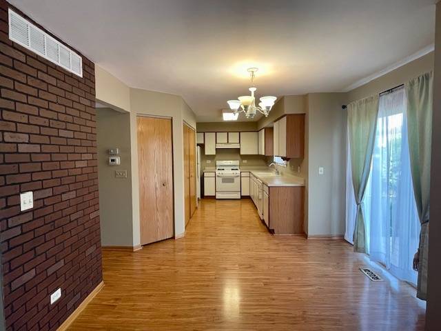 Plainfield, IL 60586,2705 Snowmass CT #2705