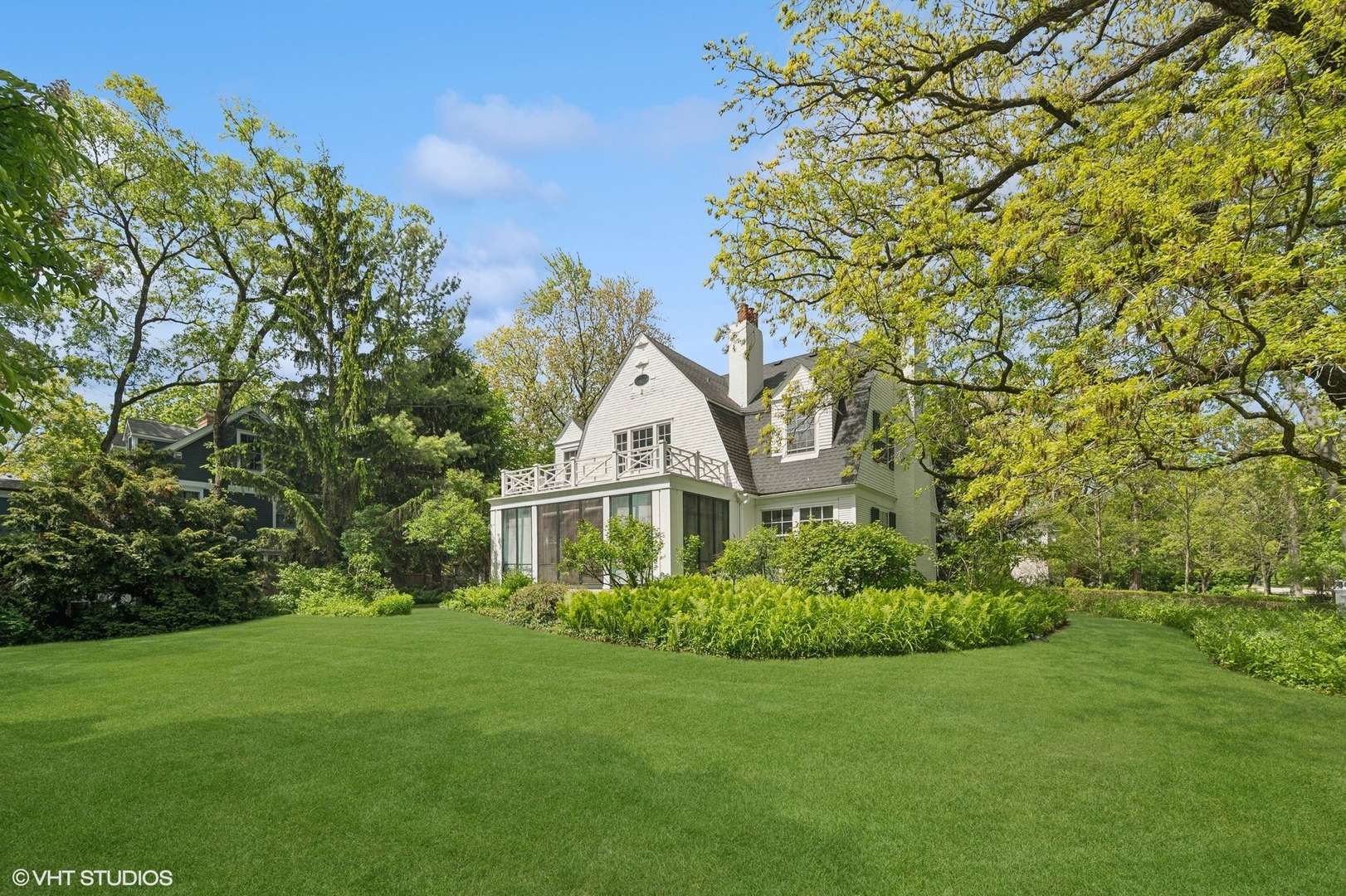 Winnetka, IL 60093,550 Oak ST