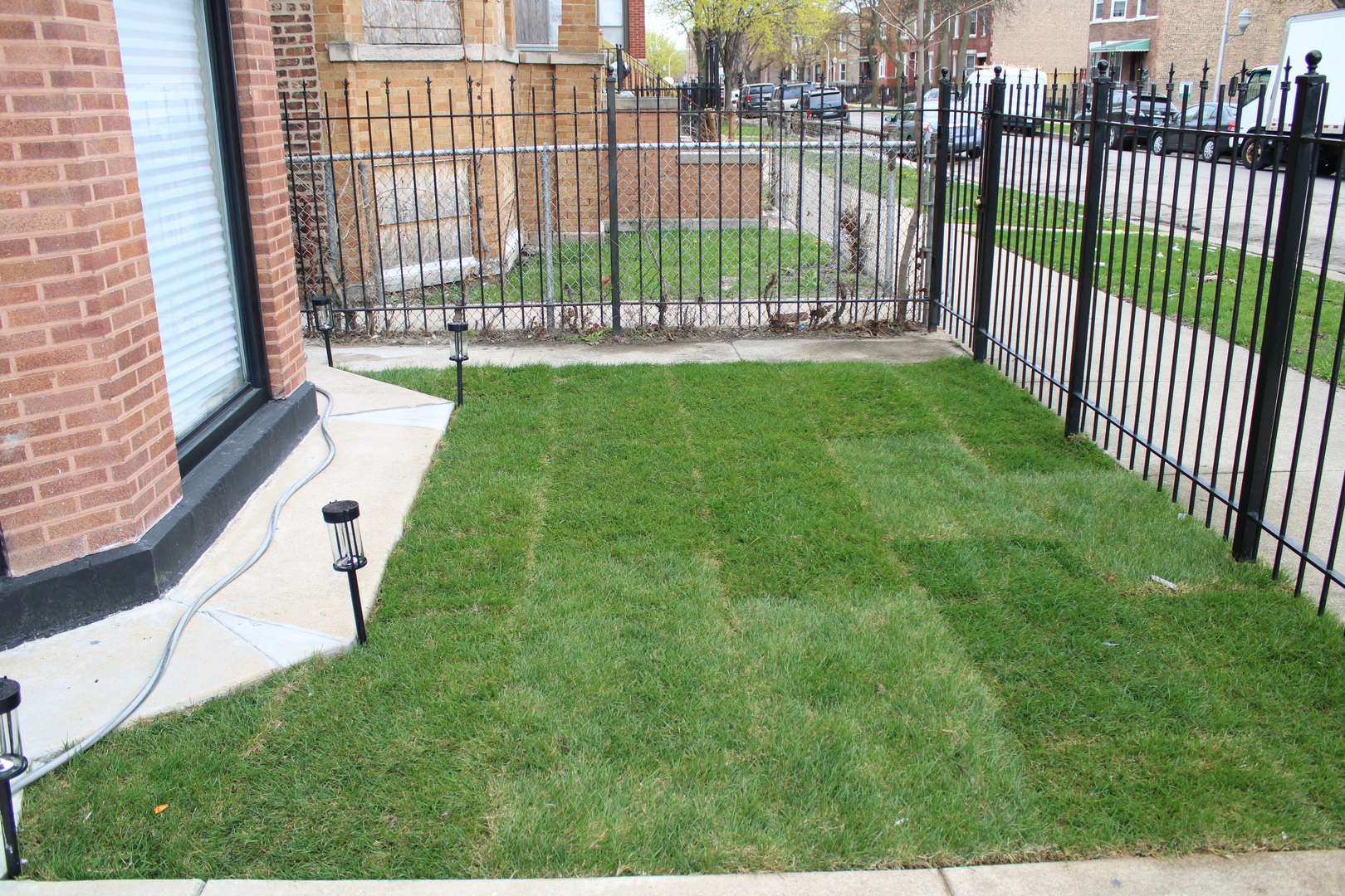 Chicago, IL 60624,3660 W Grenshaw ST