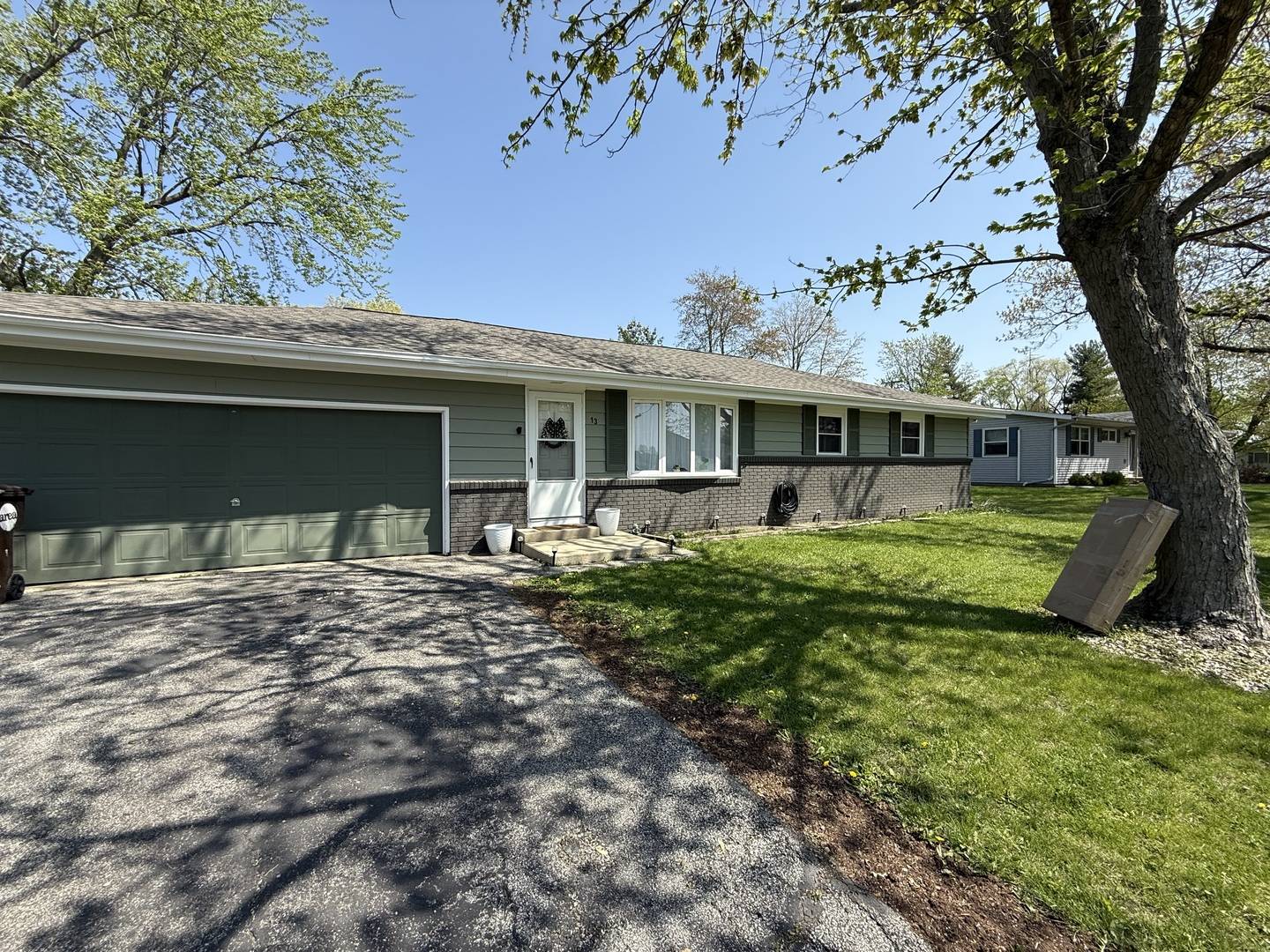 Fisher, IL 61843,13 Green ST