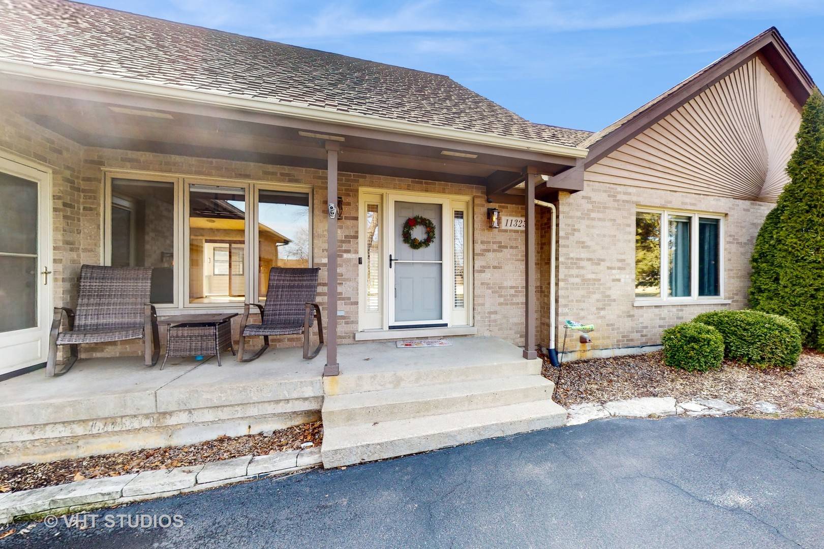 Huntley, IL 60142,11323 Hillsboro DR