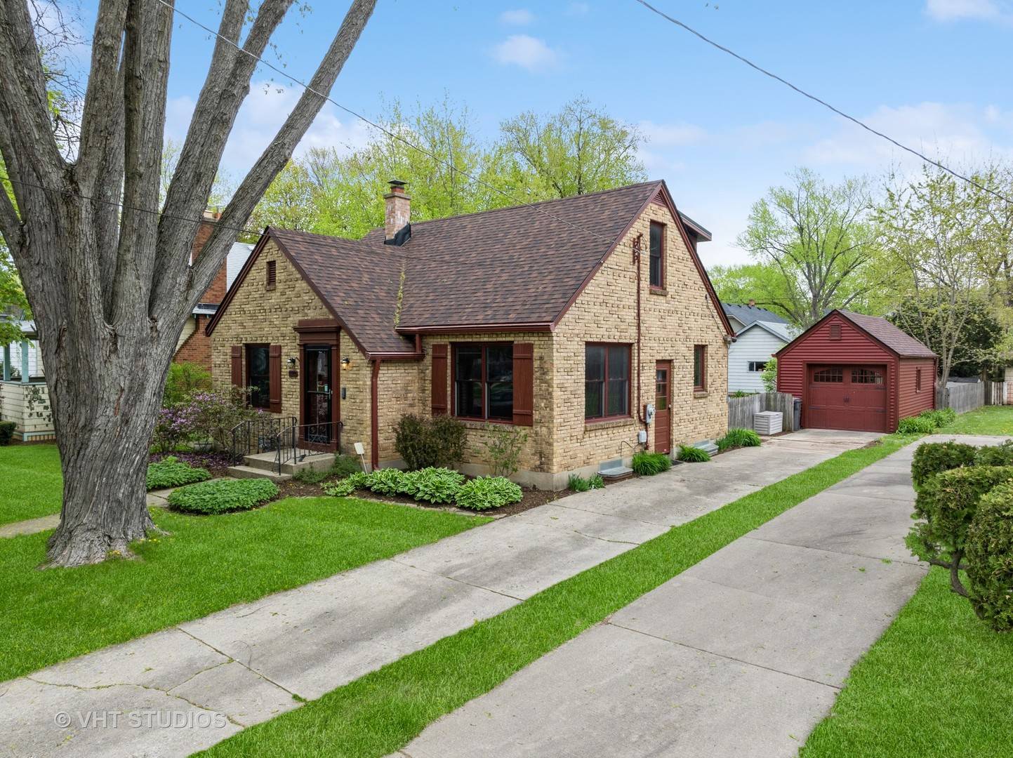 Elgin, IL 60120,1033 Bellevue AVE