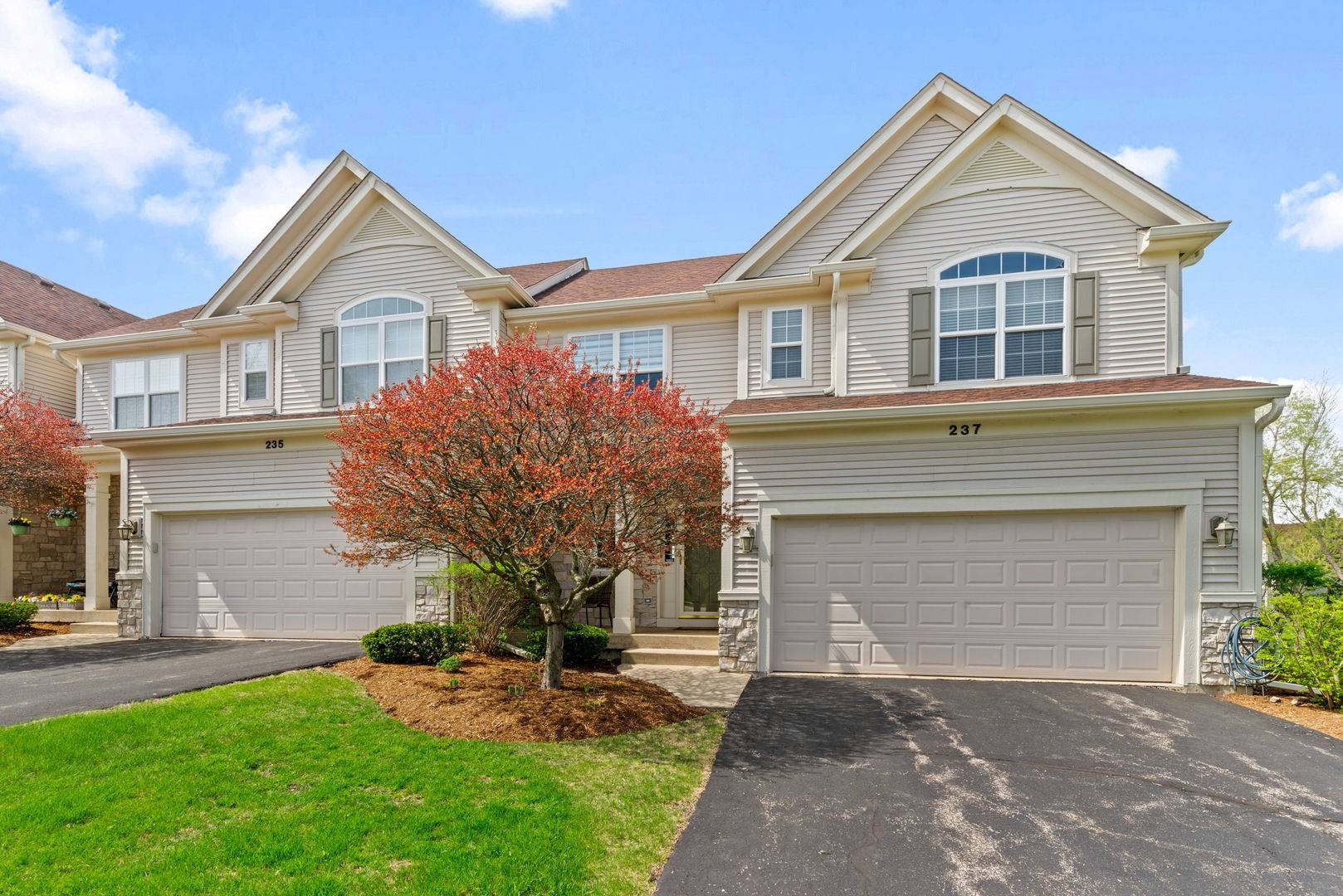 Lake Villa, IL 60046,237 Berkshire DR