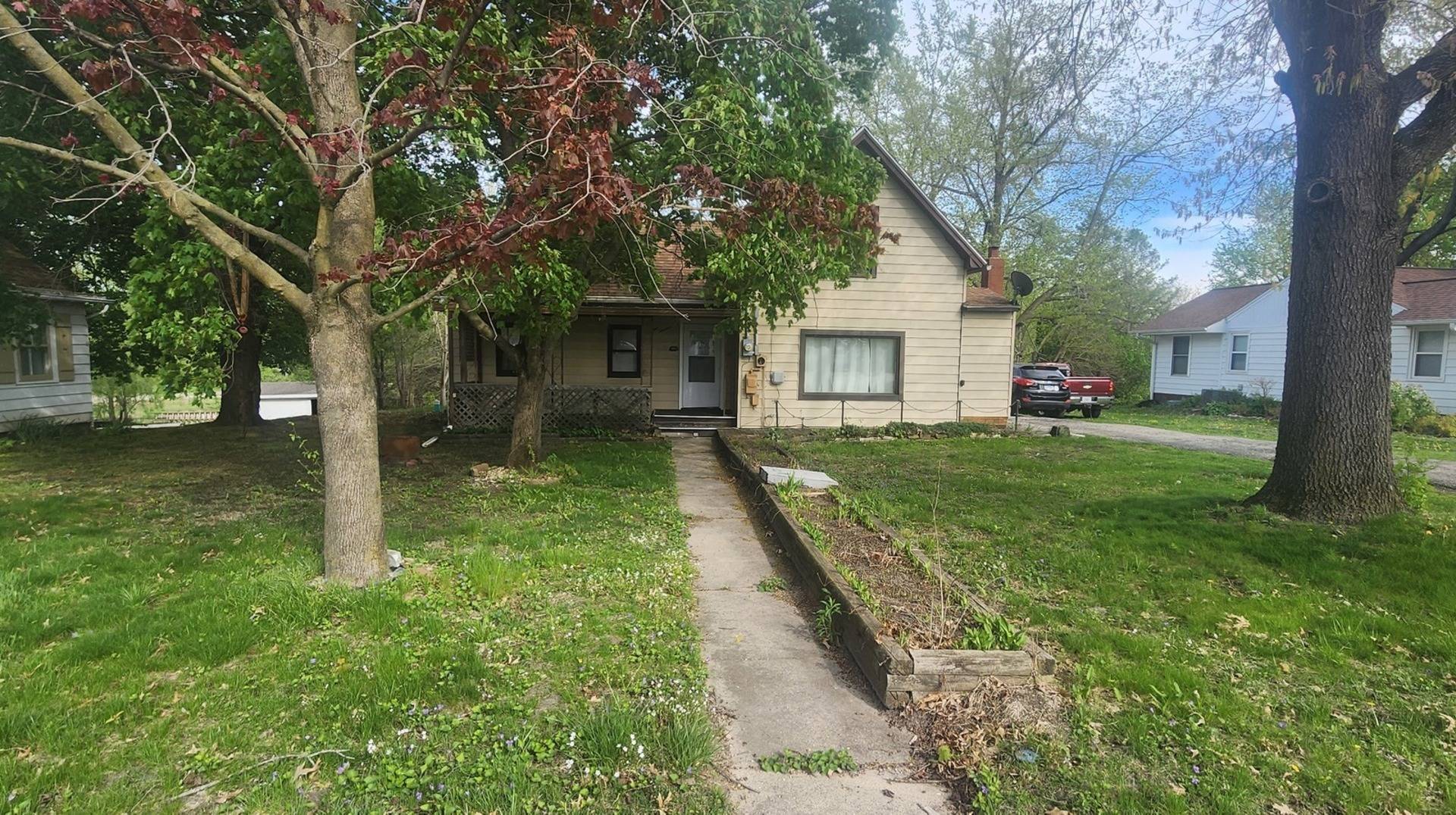 Utica, IL 61373,114 Armstrong ST