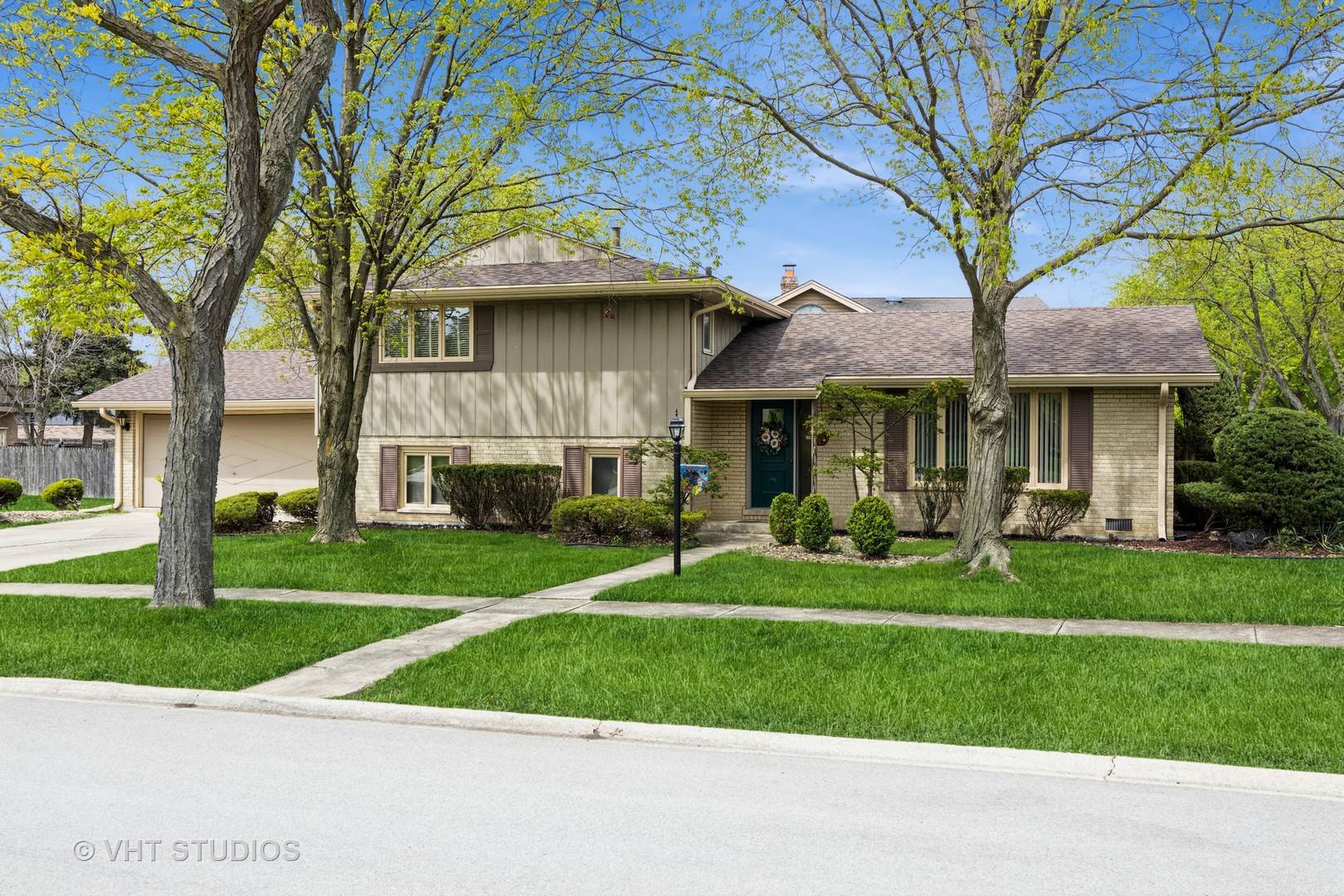 Homer Glen, IL 60491,14424 S Heather LN