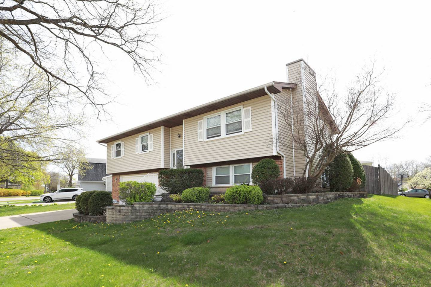 Hoffman Estates, IL 60192,4624 Thornbark DR