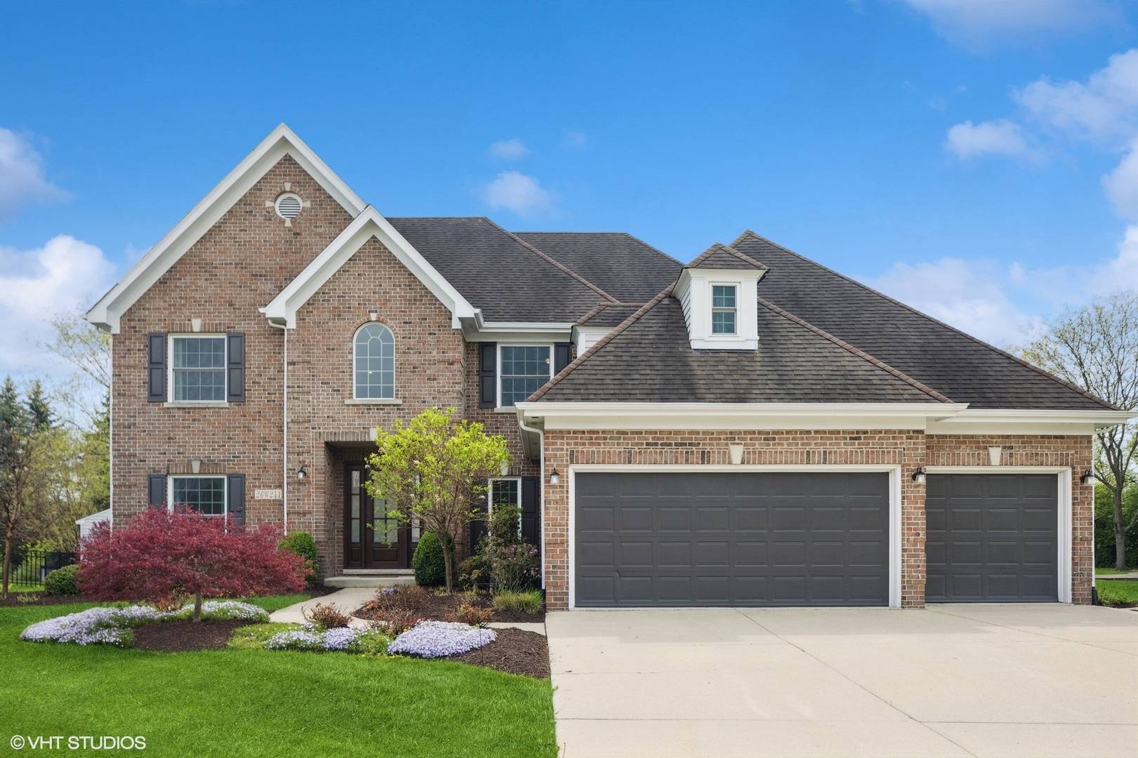 Wheaton, IL 60189,26W241 Arrow Glen CT