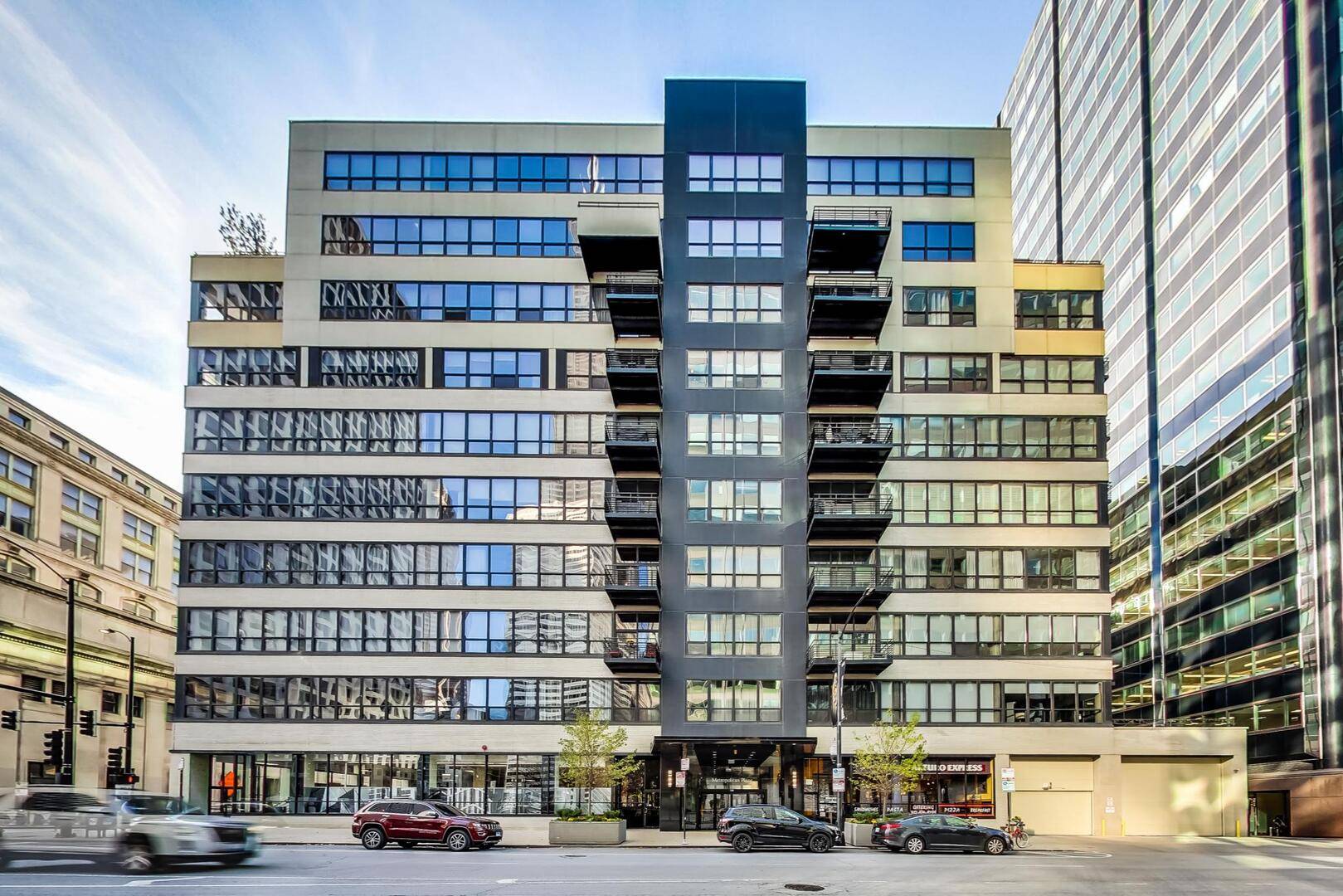 Chicago, IL 60606,130 S CANAL ST #602