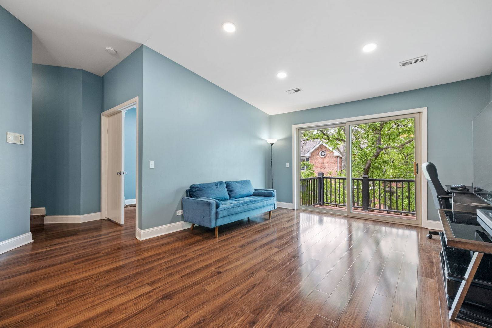 Naperville, IL 60563,1521 Raymond DR #203