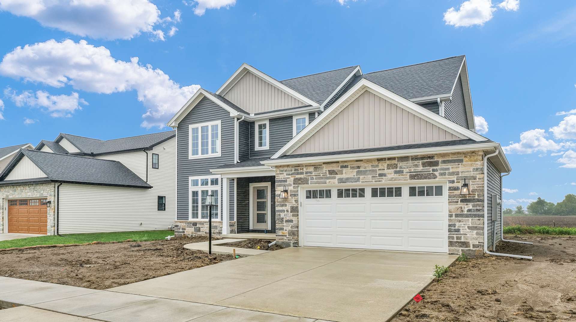 Savoy, IL 61874,407 Sutton ST