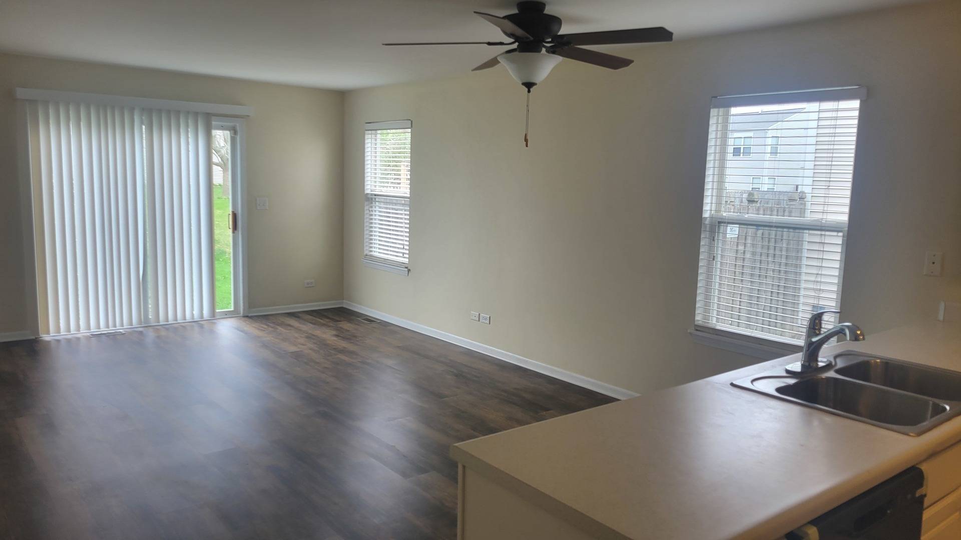 Lake In The Hills, IL 60156,790 Wedgewood CIR #790