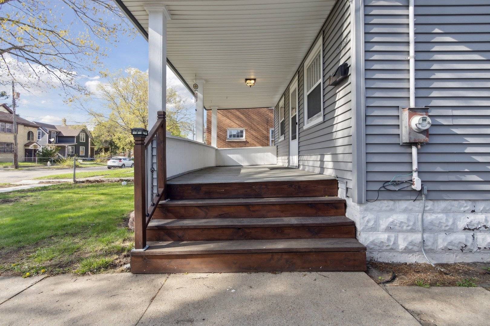 Rockford, IL 61104,2228 8th ST