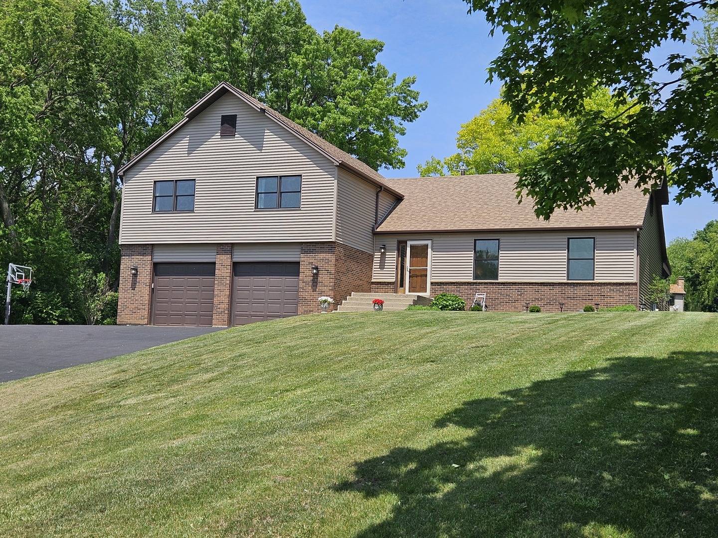 Johnsburg, IL 60051,1718 Rosewood LN