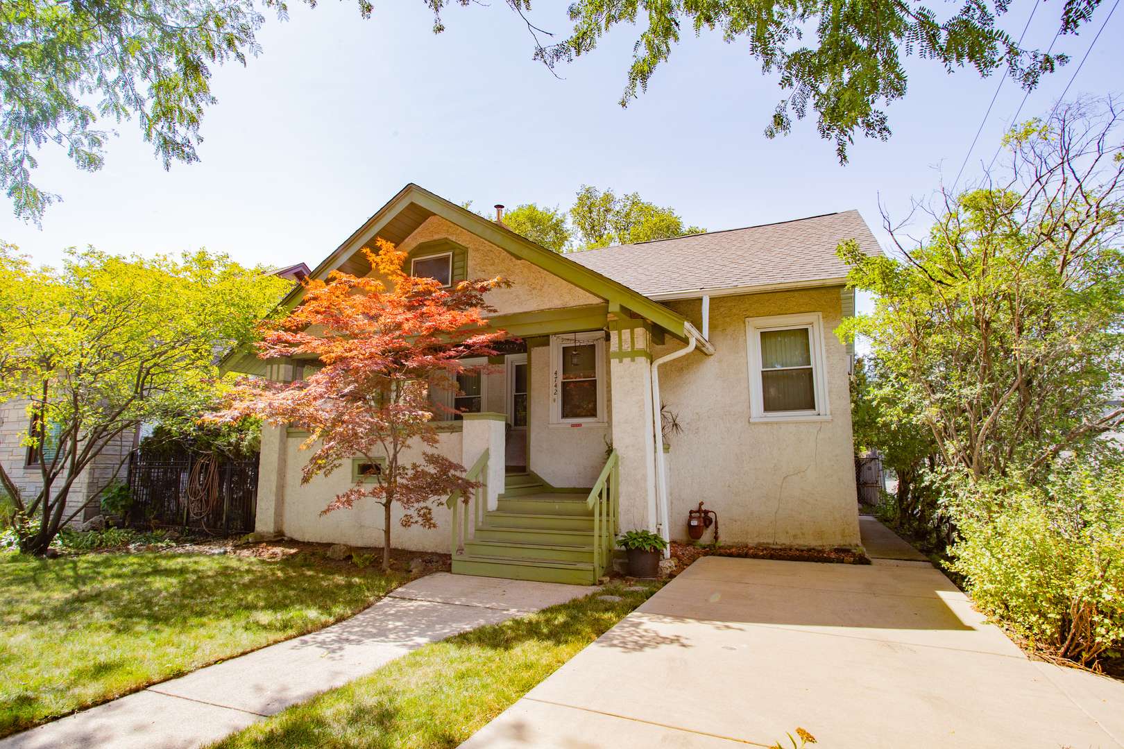 Chicago, IL 60630,4742 N knox AVE