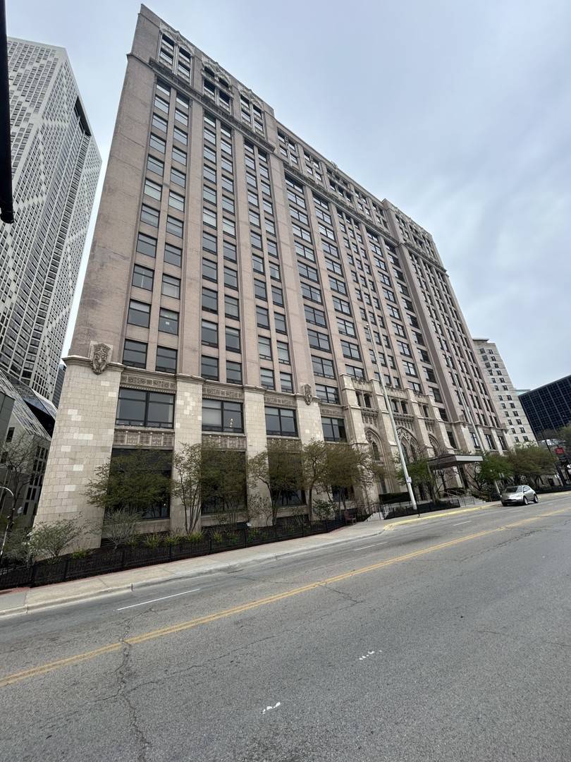 Chicago, IL 60611,680 N Lake Shore DR #314