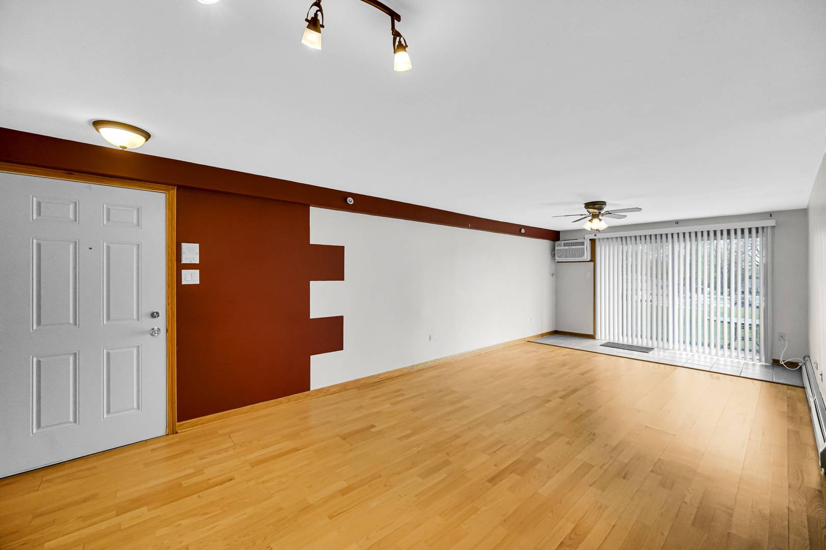 Palos Hills, IL 60465,10214 S 84th TER #109
