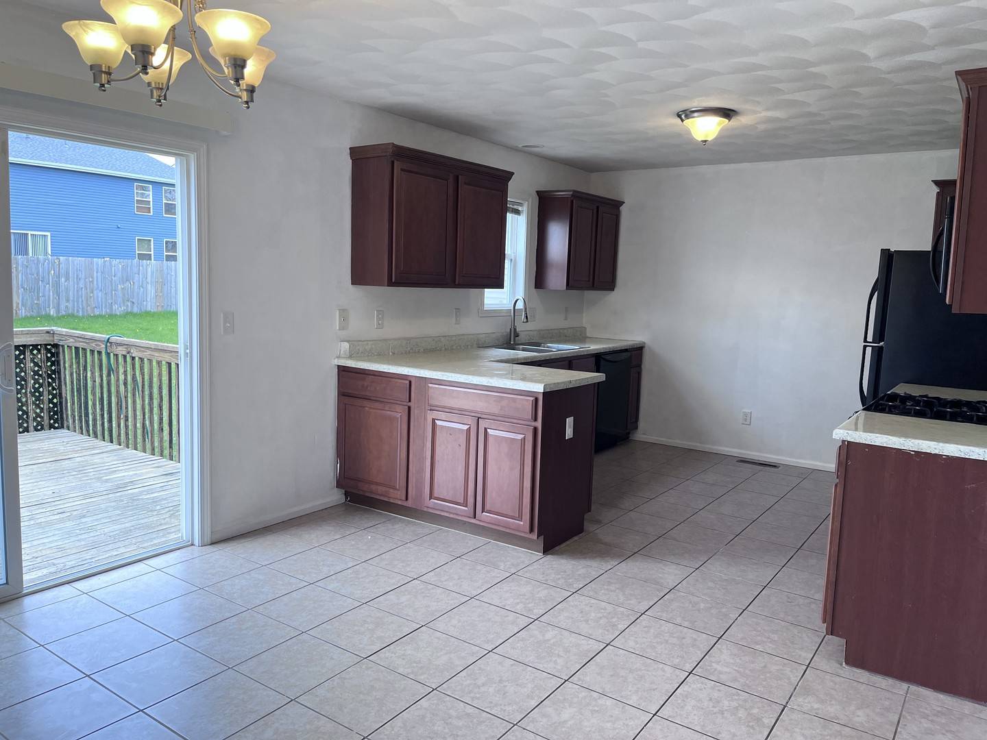 Machesney Park, IL 61115,3082 Warwickshire DR