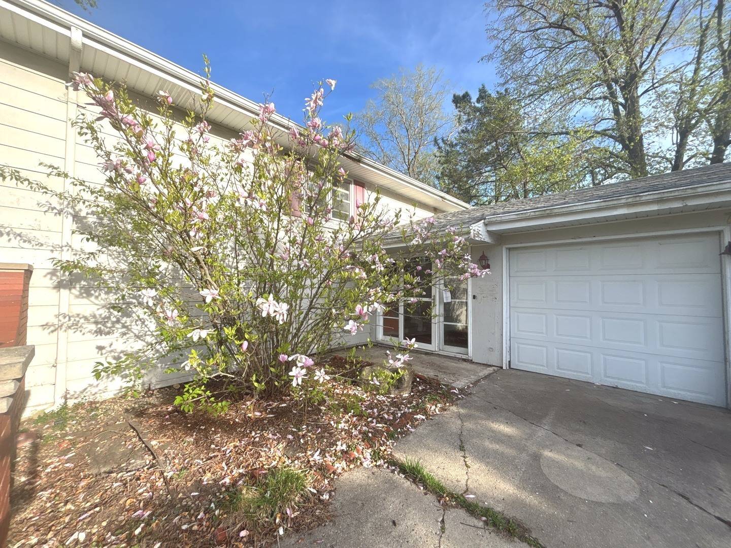 Glen Ellyn, IL 60137,21W741 Huntington RD