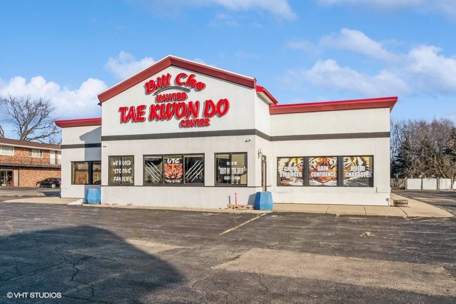Sycamore, IL 60178,1598 Dekalb AVE