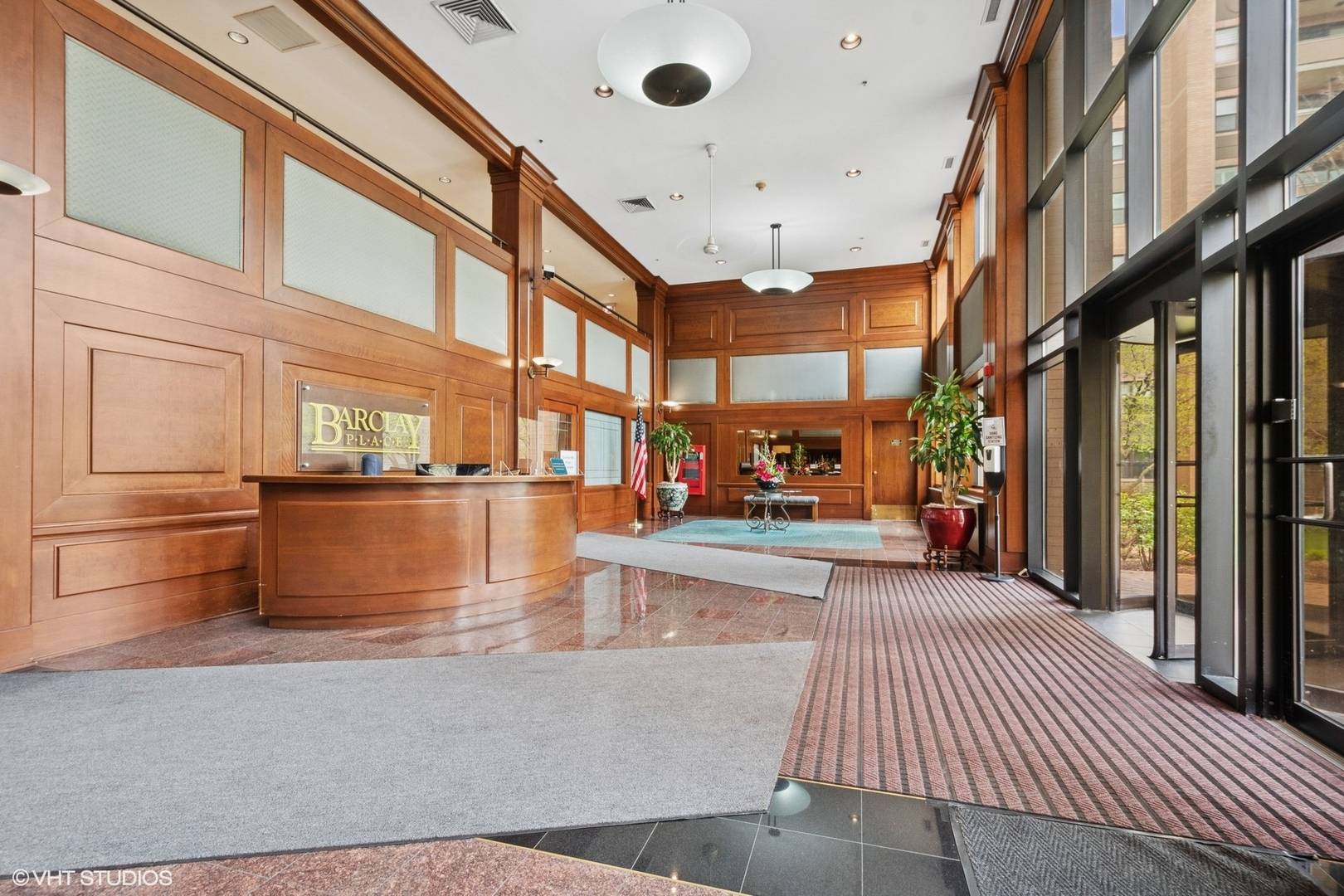 Lincolnwood, IL 60712,4545 W Touhy AVE #117