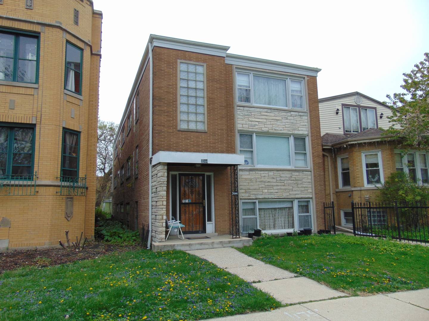 Chicago, IL 60641,3044 N Kolmar AVE