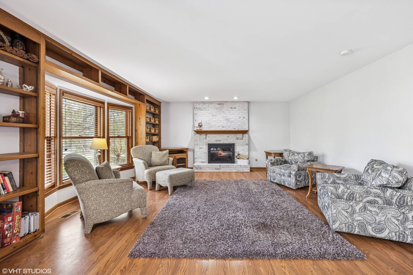 Algonquin, IL 60102,1210 Spring Hill DR