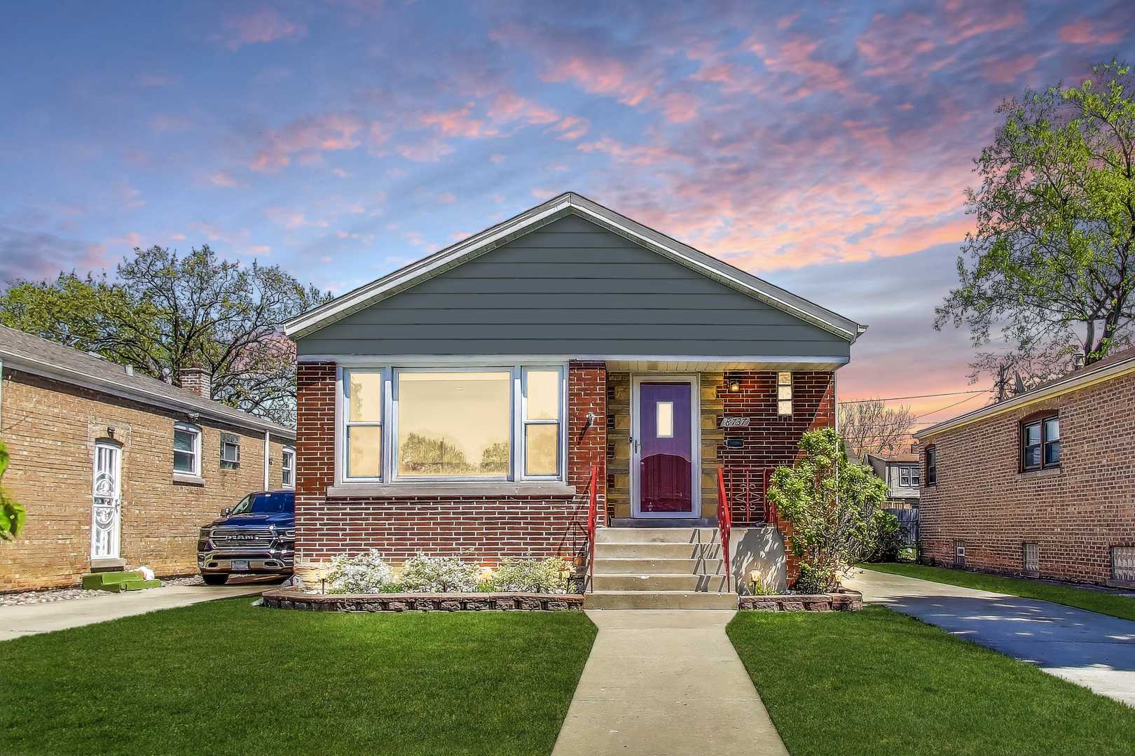 Evergreen Park, IL 60805,8737 S Fairfield AVE
