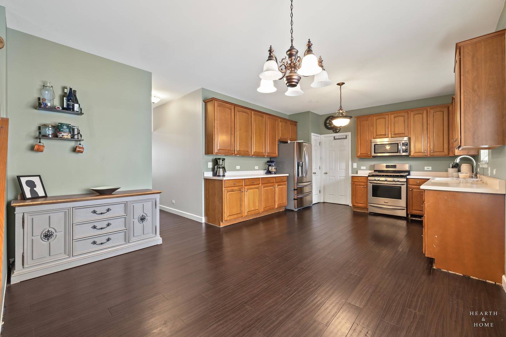 Crystal Lake, IL 60014,842 Crabapple DR