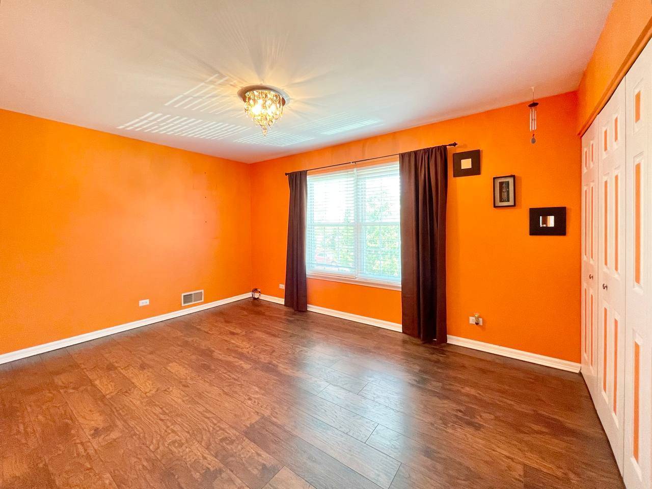 Oswego, IL 60543,406 GLORIA LN