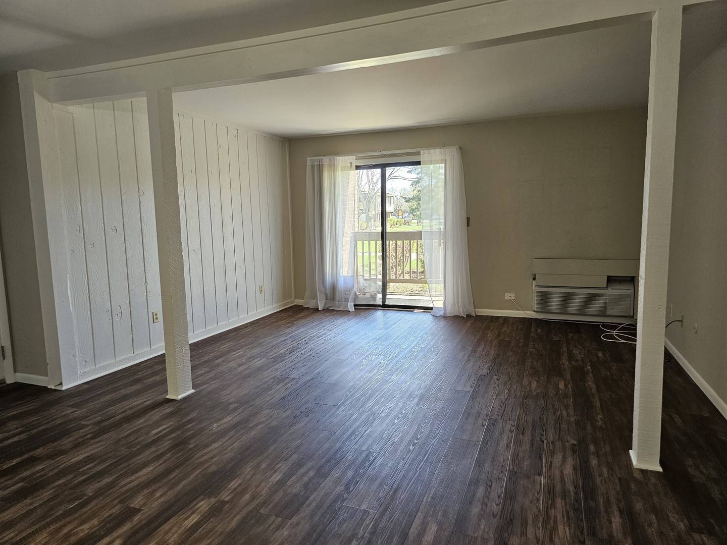 Crystal Lake, IL 60014,580 Somerset LN #3