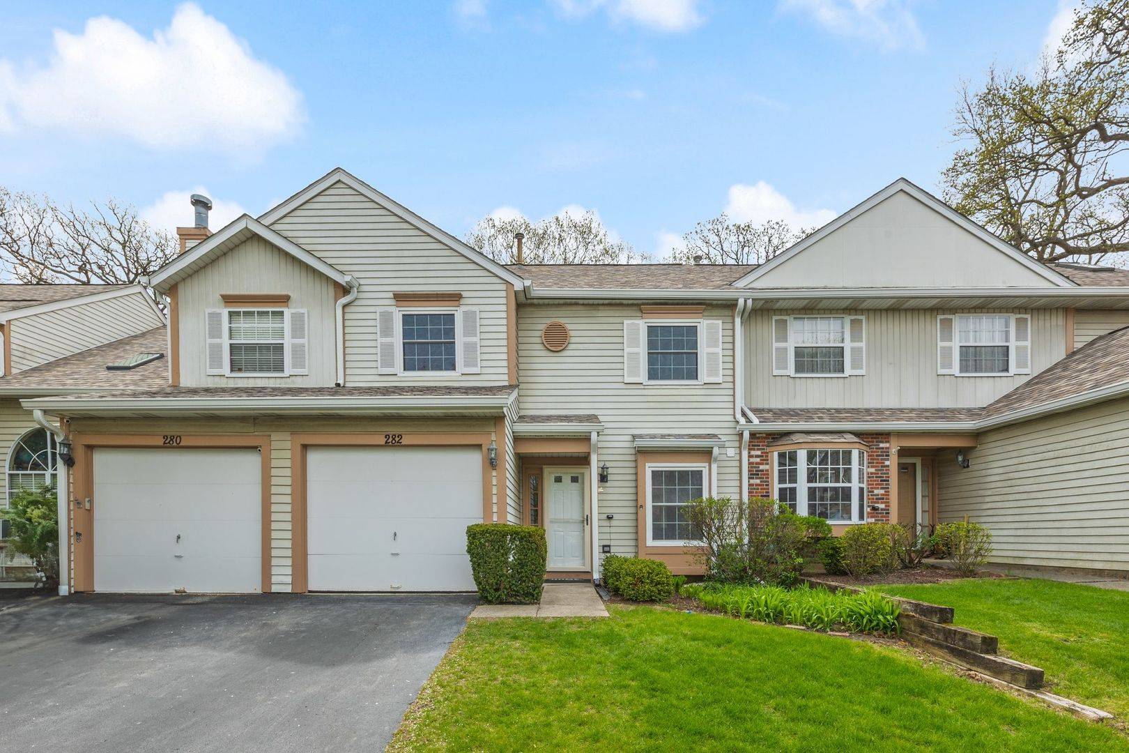 Streamwood, IL 60107,282 Ascot LN