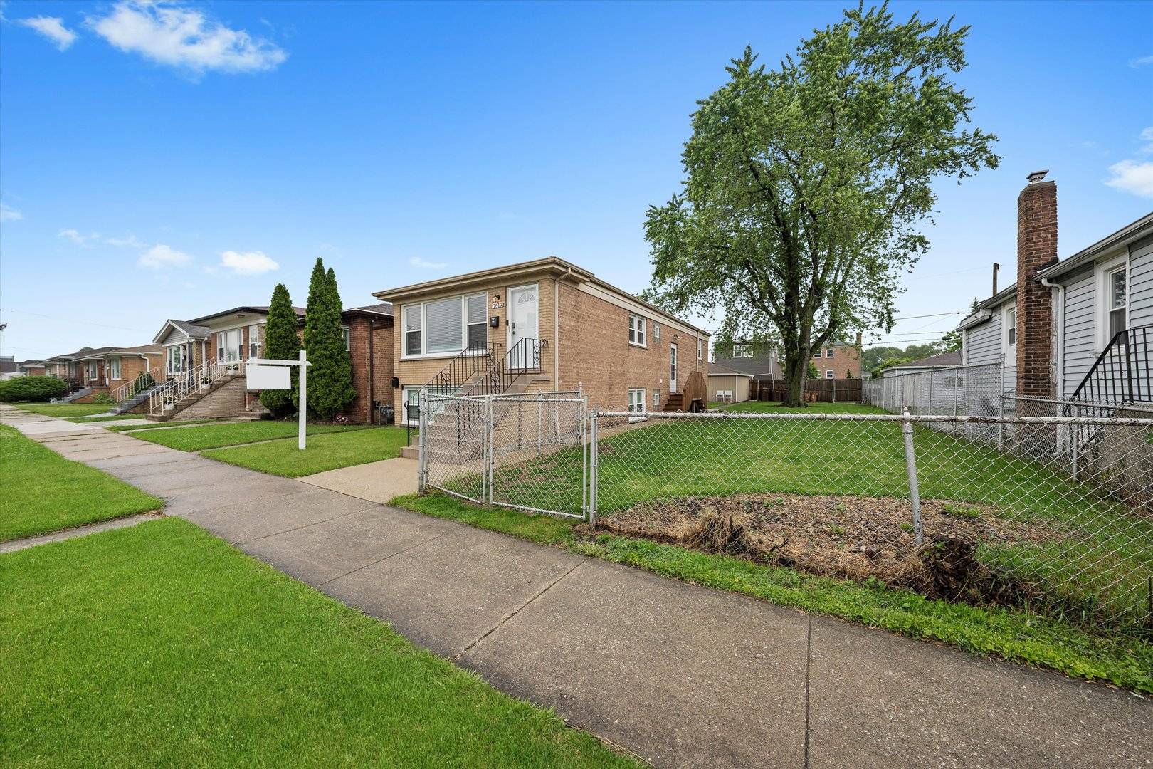 Summit, IL 60501,7619 W 63rd PL