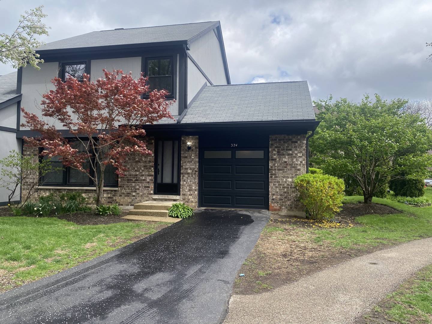 Wheeling, IL 60090,324 Partridge LN