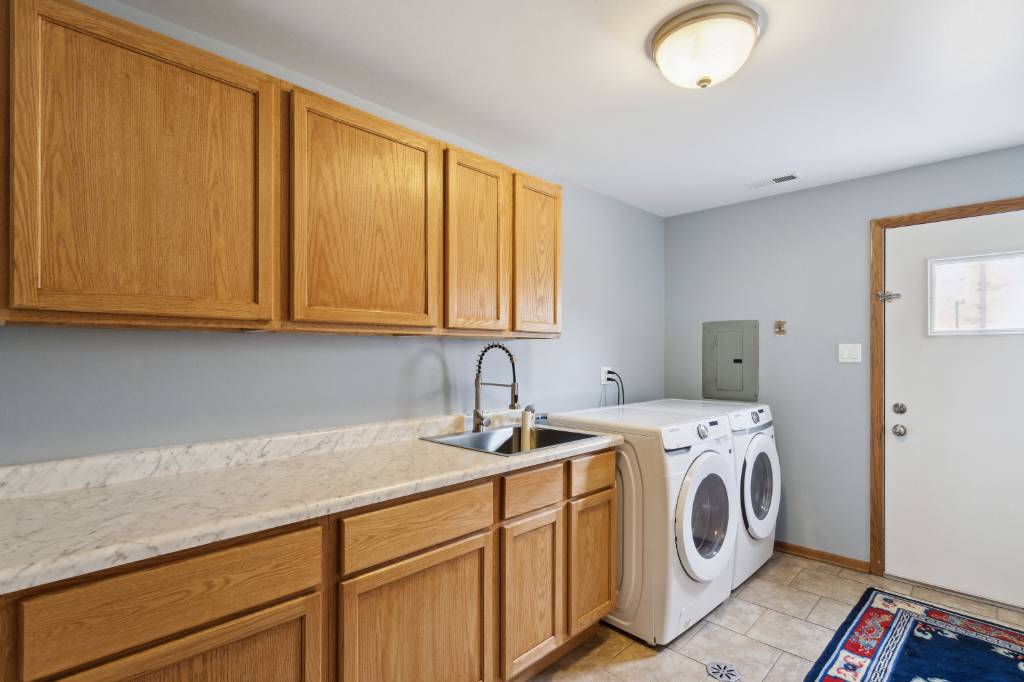 Orland Park, IL 60462,7328 W 153rd ST