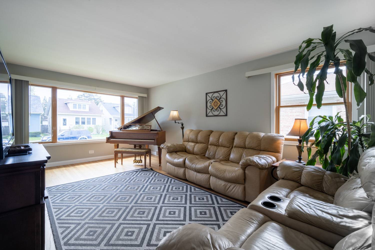 Chicago, IL 60631,6500 W Raven ST