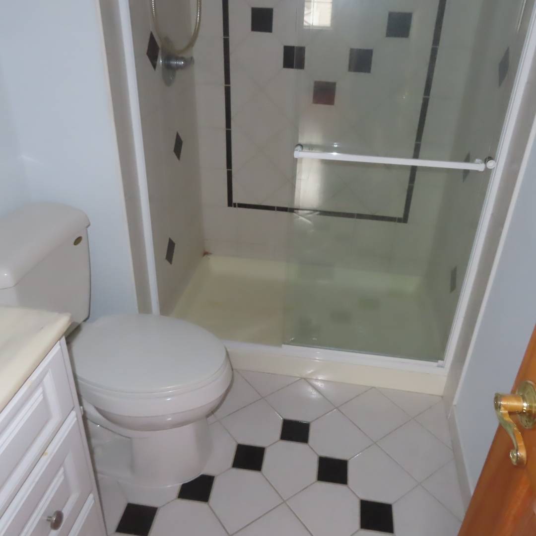 Palatine, IL 60067,457 N Cambridge DR #457