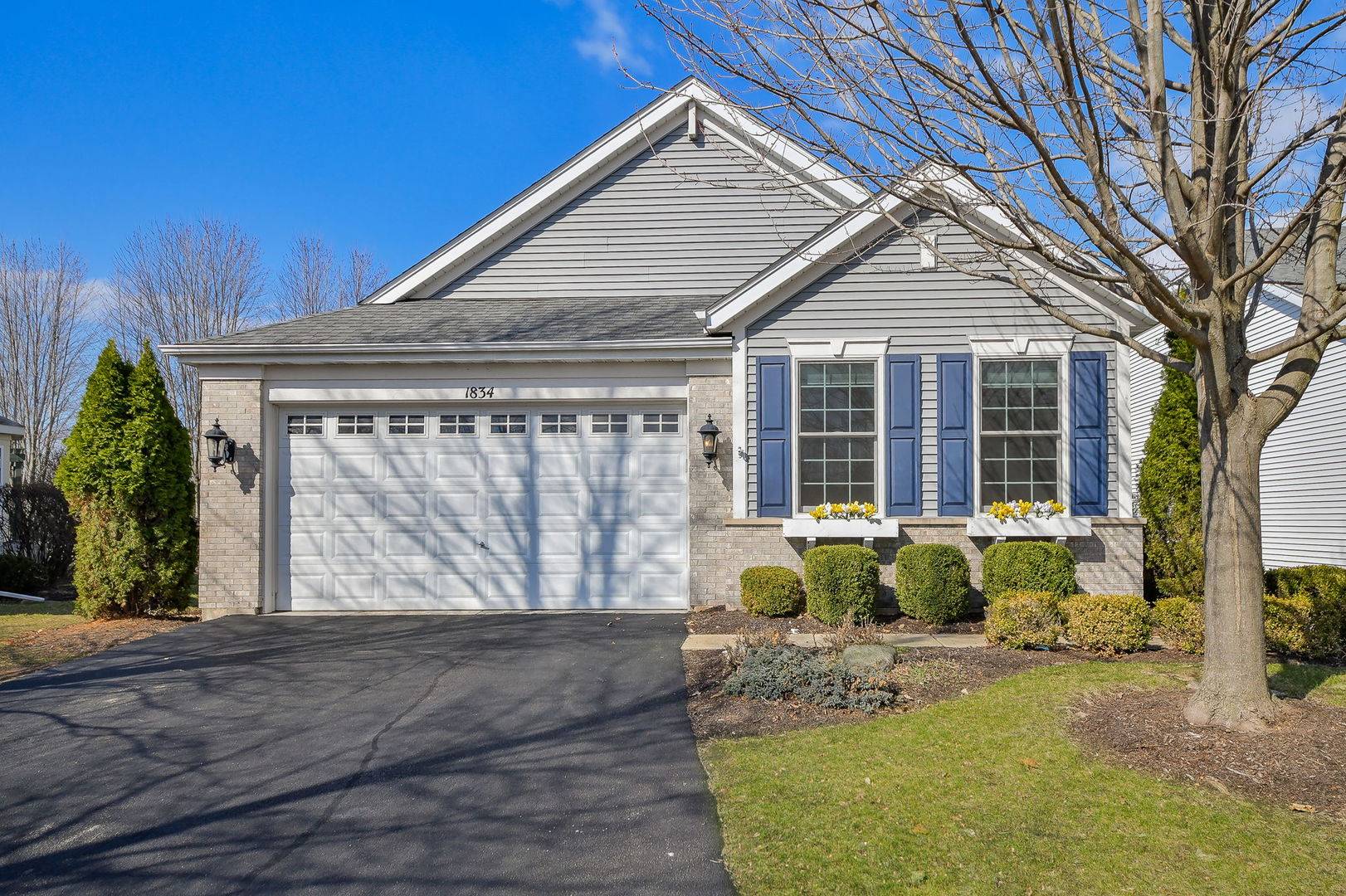 Aurora, IL 60502,1834 Highbury LN