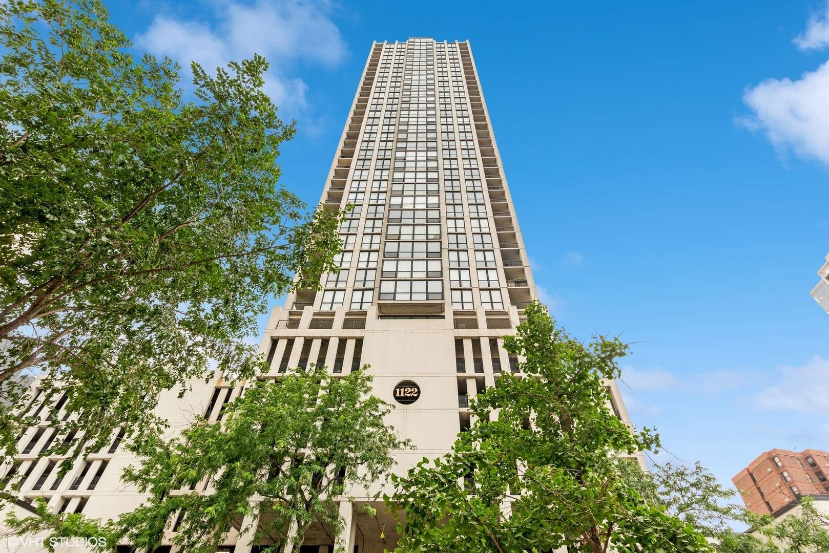 Chicago, IL 60610,1122 N Clark ST #2003